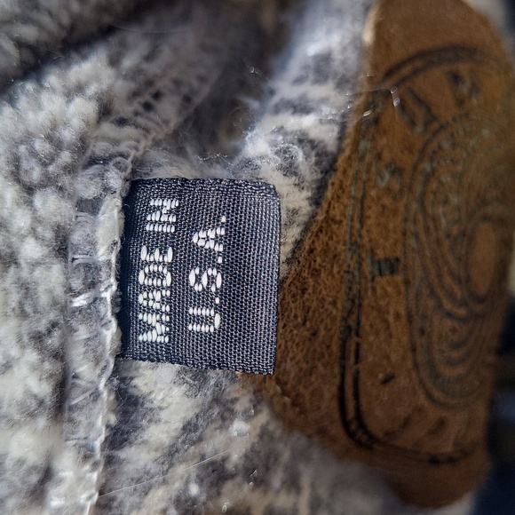 Gray Patterned Sweater - Picture 3 of 5